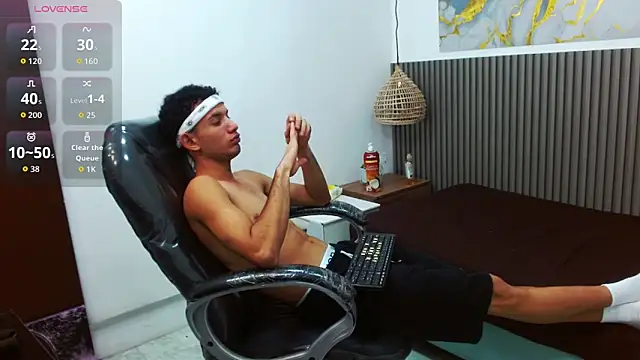 JDWhite18 online show from February 12, 3:45 am