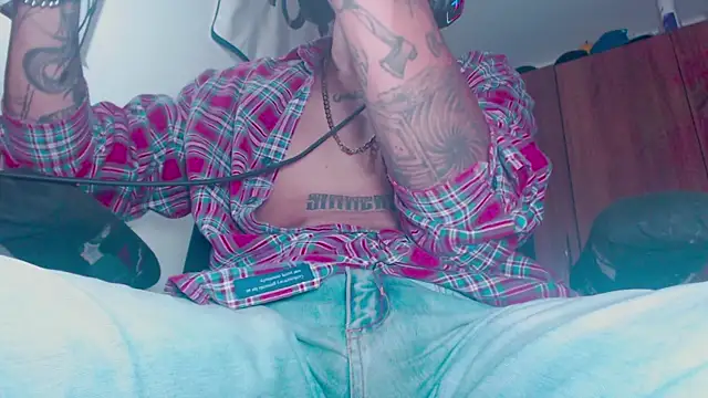 theskateboy online show from April 1, 6:36 am