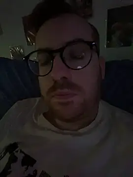 Snapshot of io1Elian chatting on May 13, 2:25 pm io1Elian online show from May 13, 2:25 pm