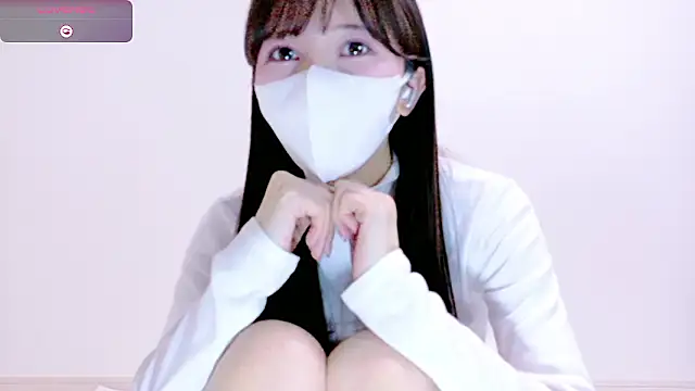 Snapshot of The_Ami_jp chatting on February 19, 9:16 am The Ami jp online show from February 19, 9:16 am