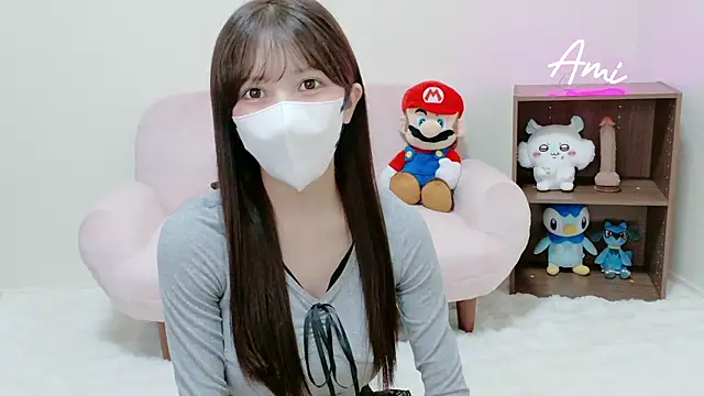 Snapshot of The_Ami_jp chatting on May 11, 6:08 am The Ami jp online show from May 11, 6:08 am