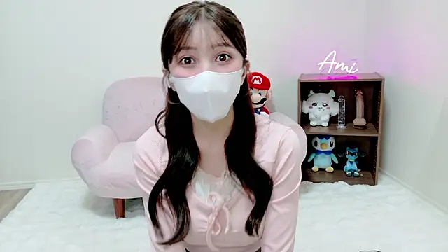 Snapshot of The_Ami_jp chatting on May 22, 10:10 am The Ami jp online show from May 22, 10:10 am