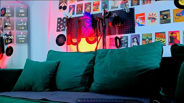 SugarSoot online show from April 20, 5:43 am