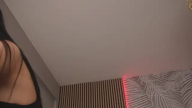 KimmBlaze online show from April 21, 2:51 am