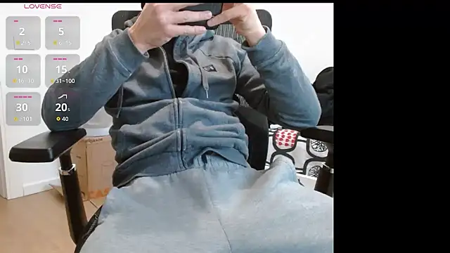 Luca282828 online show from February 3, 9:47 am