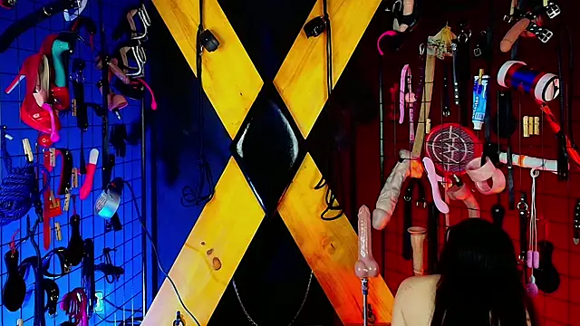 Candyqueen bdsm  online show from March 23, 8:57 pm