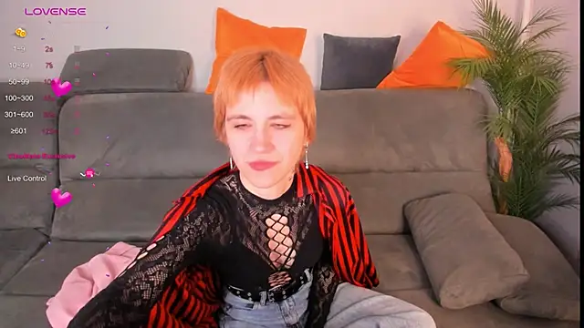 AutumnWhisper online show from March 2, 8:37 pm