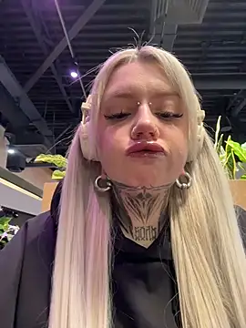 Chiibi online show from February 10, 9:57 am