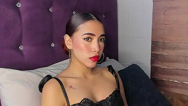 Snapshot of LiaHansson00 chatting on July 2, 4:24 pm LiaHansson00 online show from July 2, 4:24 pm