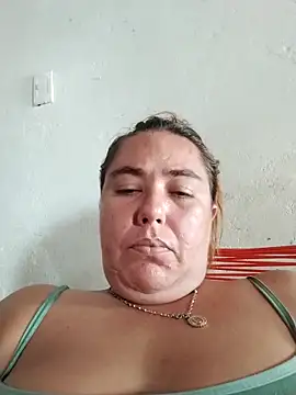 Snapshot of hot_girl_full chatting on May 21, 5:20 pm hot girl full online show from May 21, 5:20 pm