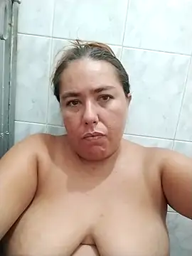 Snapshot of hot_girl_full chatting on July 23, 2:09 am hot girl full online show from July 23, 2:09 am