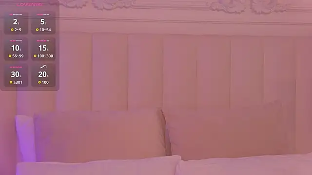 AlisseMoore online show from April 21, 6:52 am