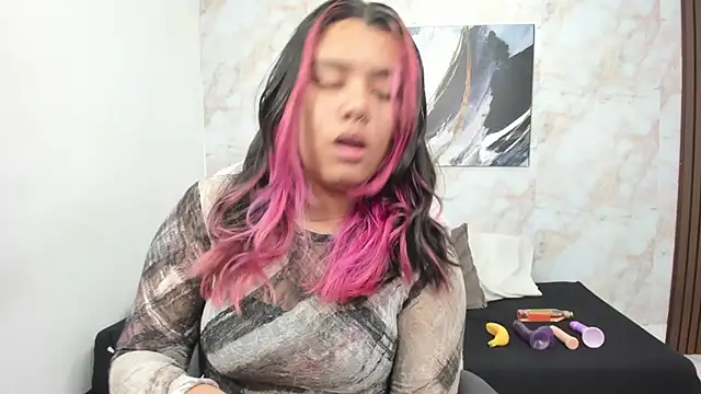 Lilith traviis online show from March 6, 8:38 pm