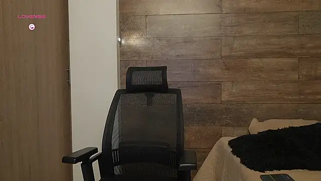 connor h1 online show from February 28, 4:24 am