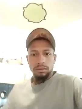 Snapshot of Grakrd chatting on February 2, 12:15 pm Grakrd online show from February 2, 12:15 pm