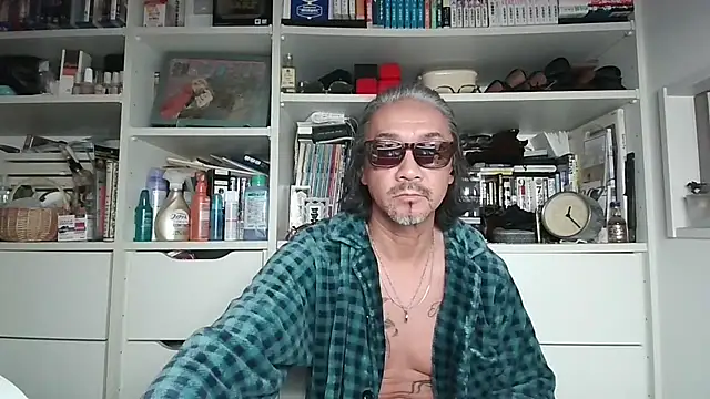 MtaS1 online show from April 18, 3:16 pm