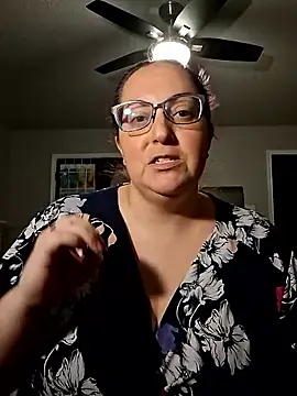 RavenOnyx online show from February 9, 6:06 am