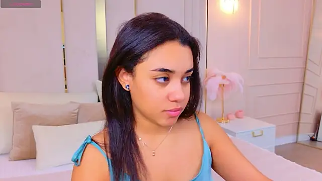 Luna Cortier online show from March 3, 5:35 am