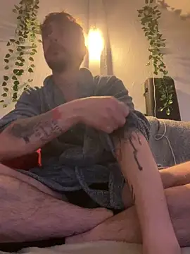 Piratee666 online show from March 2, 11:33 pm