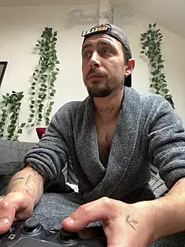 Piratee666 online show from March 6, 8:44 am