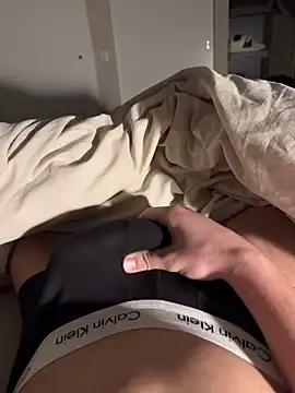 Robertocavall online show from February 22, 10:36 am