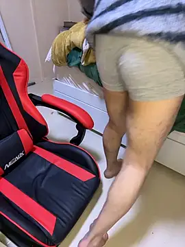 Mura109905 online show from February 18, 1:40 pm