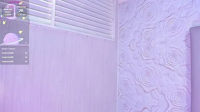 Lya dubois  online show from April 21, 2:51 am