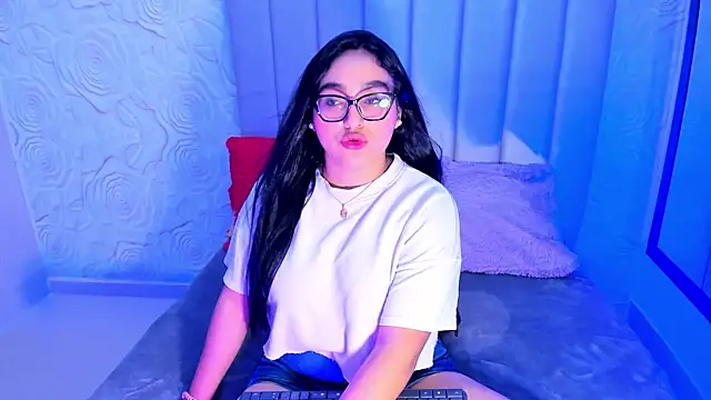 Lya dubois  online show from June 25, 8:57 pm
