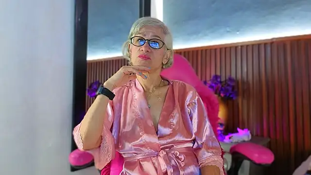 miss monserrate01 online show from March 5, 1:18 pm