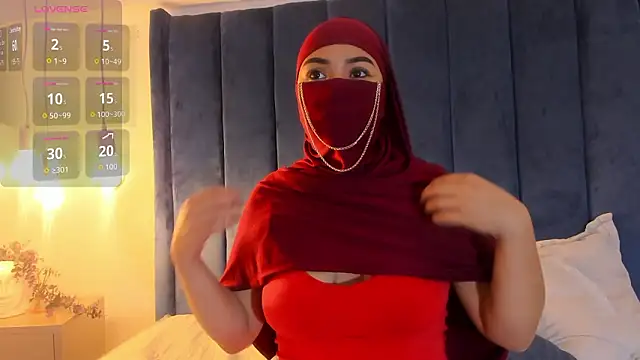 fatimarab   online show from February 10, 3:32 am