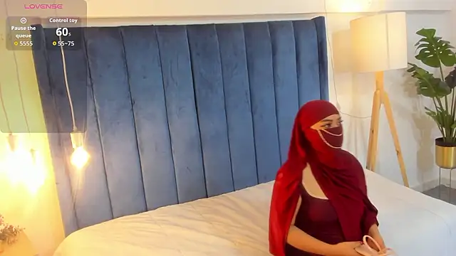 fatimarab   online show from March 14, 3:23 am