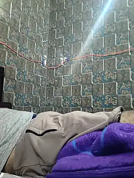 MrCurioX online show from April 3, 3:10 pm