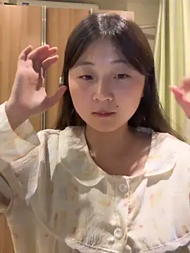 LXR77887 online show from April 12, 12:54 pm