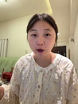 Snapshot of LXR77887 chatting on June 6, 7:57 am LXR77887 online show from June 6, 7:57 am