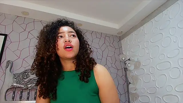 meganrousx online show from March 27, 1:44 pm