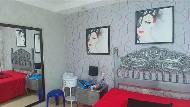 meganrousx online show from April 12, 3:28 pm