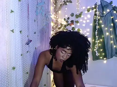 Snapshot of zafiro_blu chatting on July 21, 8:11 pm zafiro blu online show from July 21, 8:11 pm