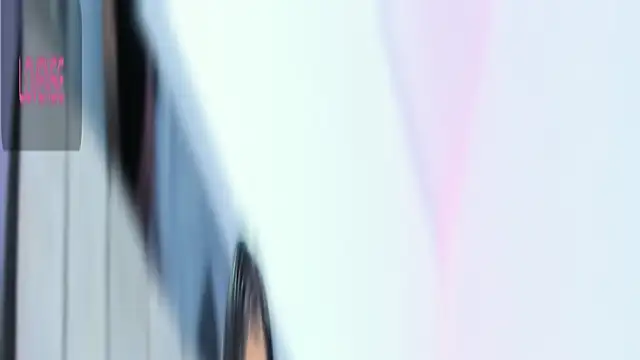 NikkiKros online show from April 8, 5:29 am