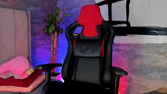 Elbombondelcircuit online show from March 8, 3:10 am