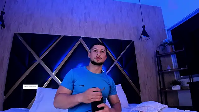 valenssio moretti online show from April 24, 8:55 pm