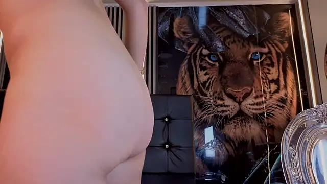 Karolyn rousse online show from February 20, 12:38 pm