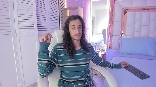 Goldentemptation  online show from July 23, 7:34 pm