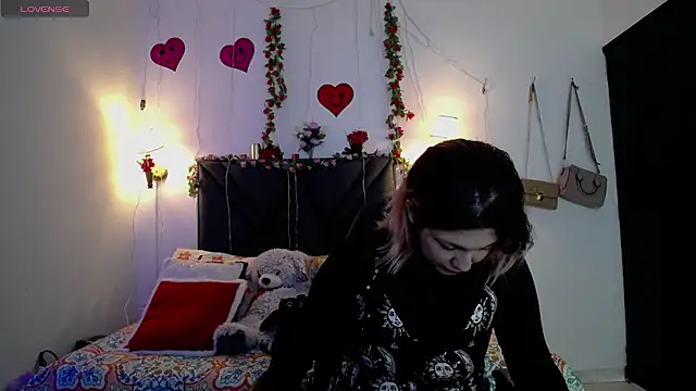 Sharma Amayra online show from April 21, 7:17 pm