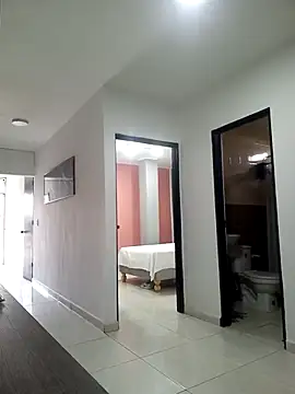 -Serena  online show from April 8, 1:11 pm