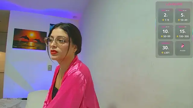 Artt Juli online show from April 10, 10:31 am