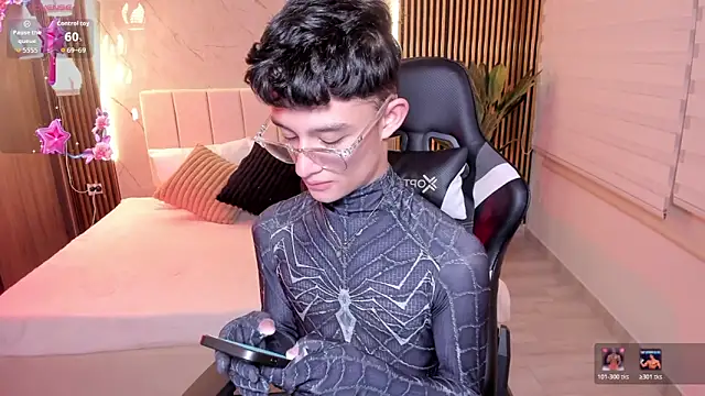 Patrick Howland  online show from February 28, 3:40 am