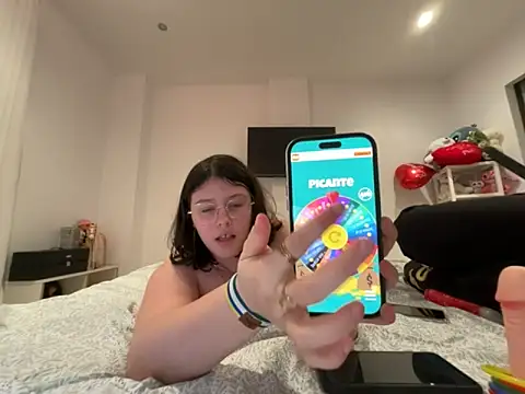 sari237 online show from March 11, 10:05 pm