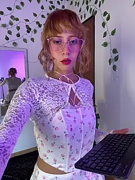 Capricornmystic1 online show from April 2, 9:34 pm