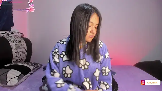 Sharlottee   online show from February 21, 10:16 am