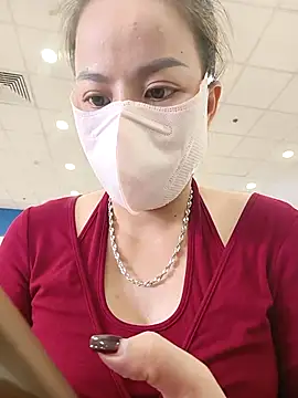 Jolli Bee online show from March 5, 8:10 am